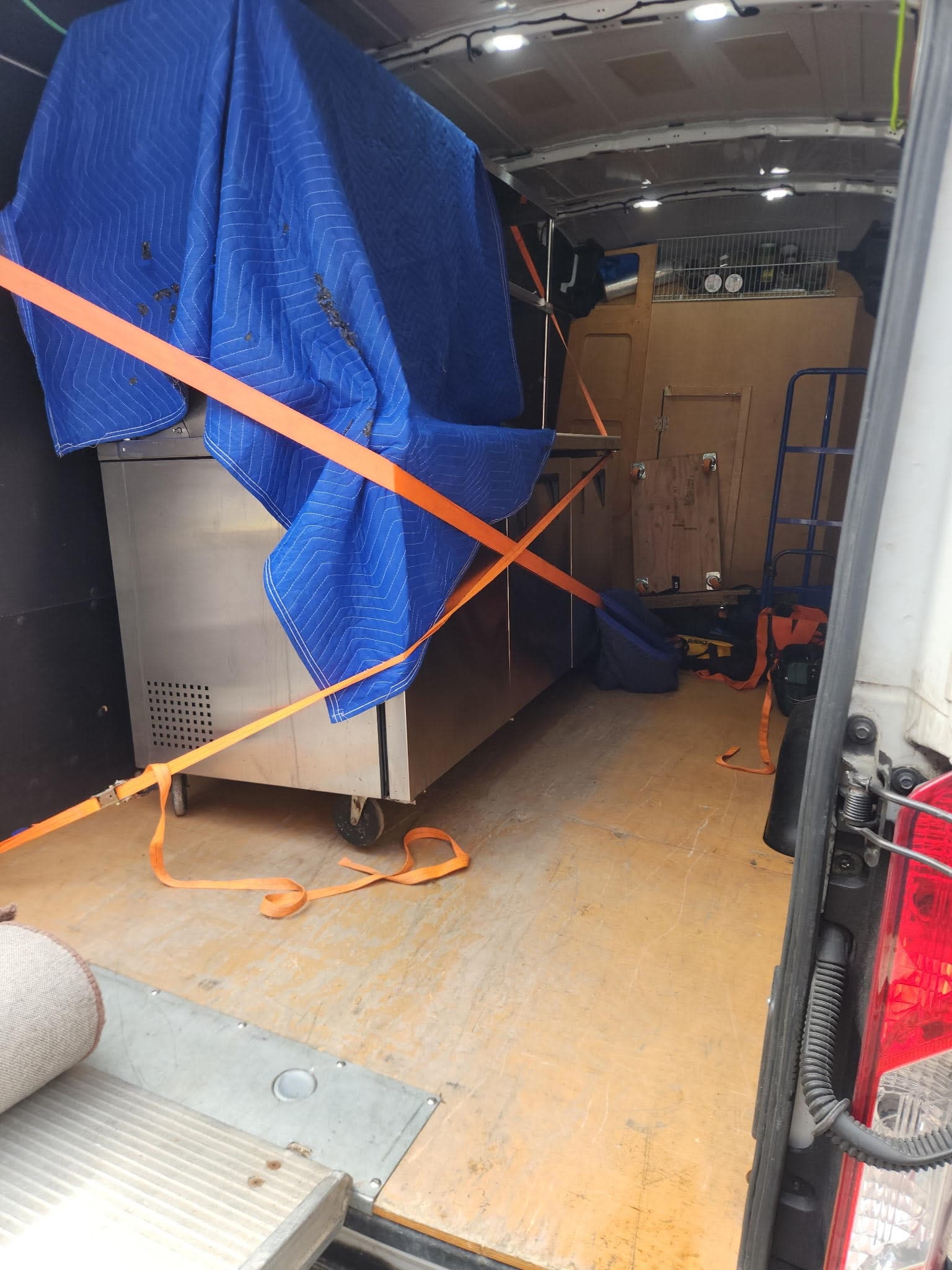 Truck unloading